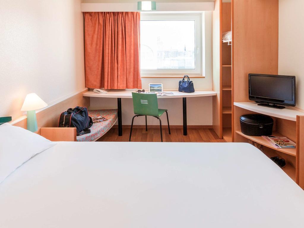 Ibis Murcia Exterior photo